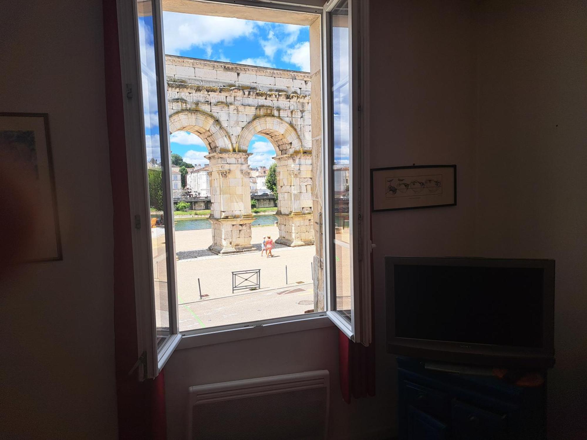 Appartement Vue Panoramique Sur Le Vieux 桑特 外观 照片